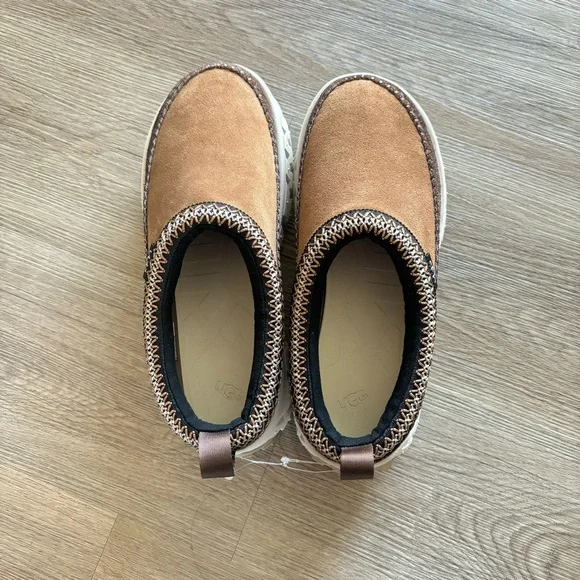 Men’s UGG Venture Daze Slip-Ons